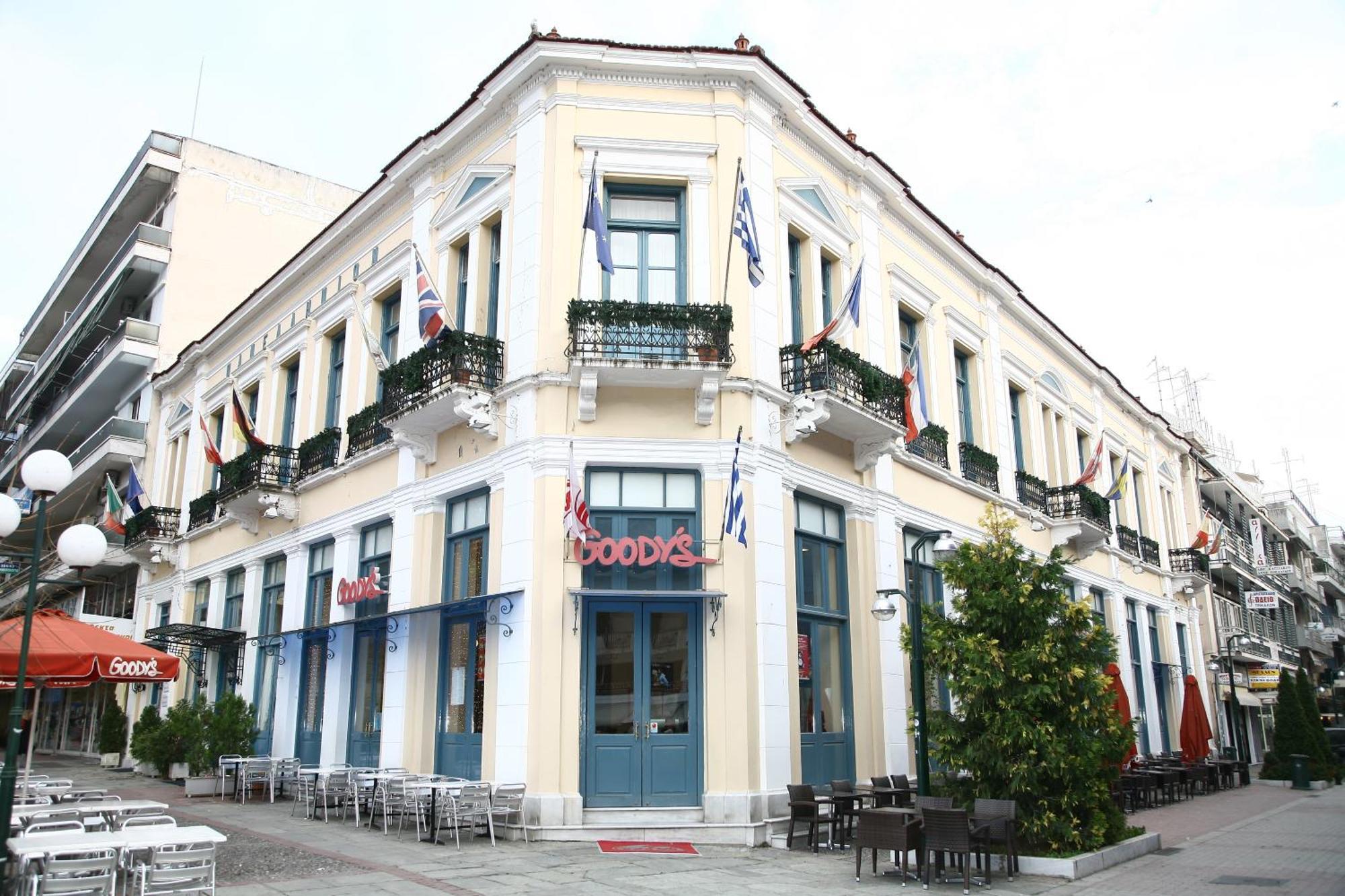 Hotel Panellinion Tríkala Buitenkant foto